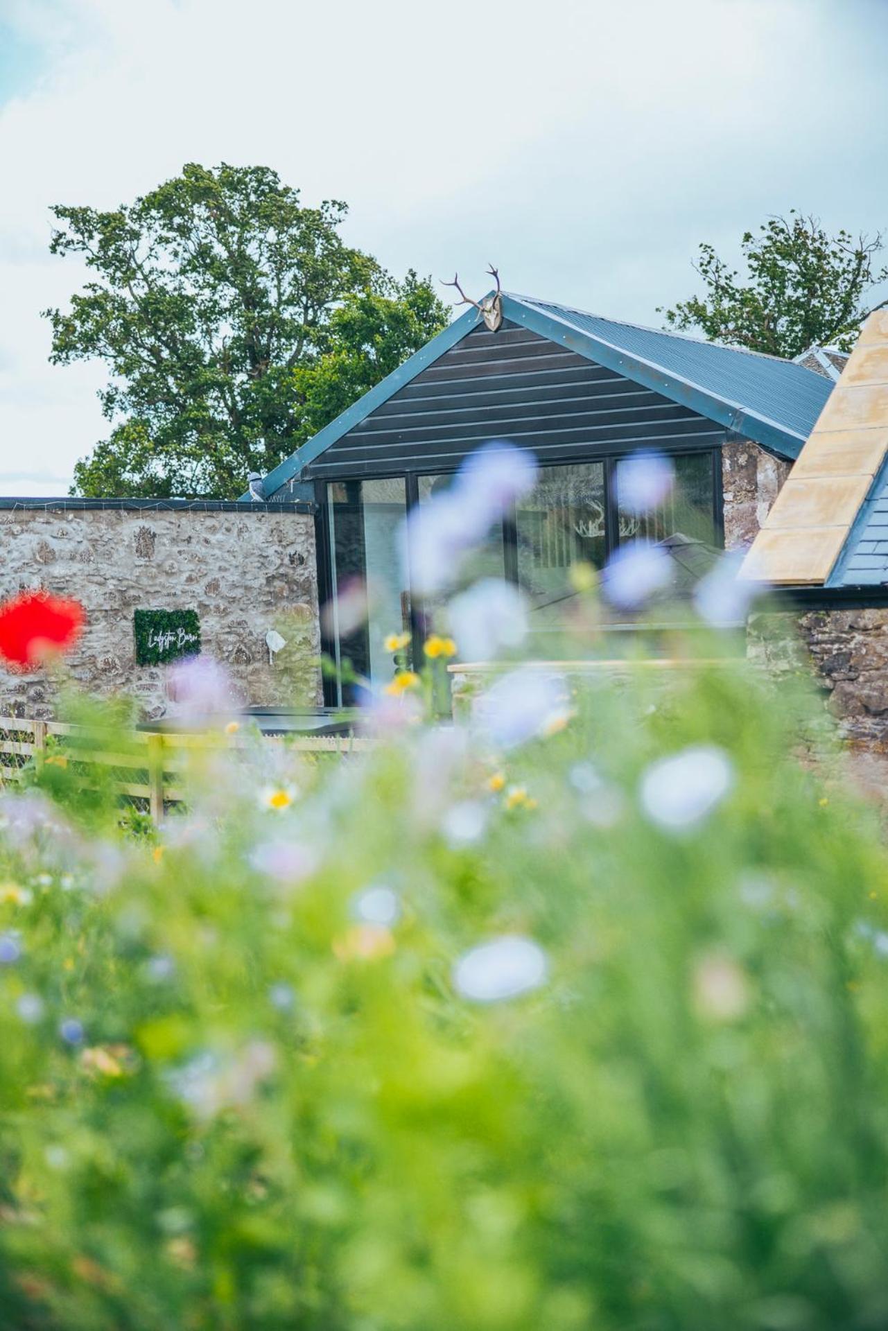 Ladyston Barn Muthill Exterior foto